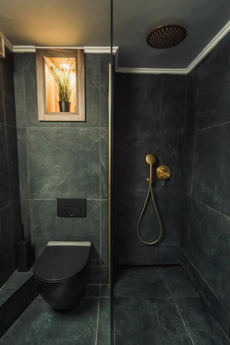 Individualliving 1 Excellent Central Location !!! Tesalonika Bagian luar foto